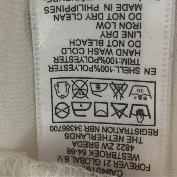 White & Black Chiffon Sleeveless Button Up Blouse - Picture 3 of 8